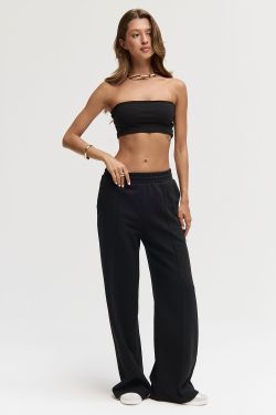 Брюки клеш со стрелкой черного цвета