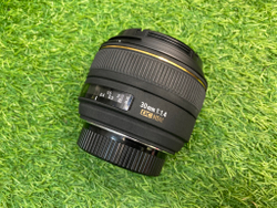 Sigma AF 30mm 1.4 EX DG HSM Nikon F