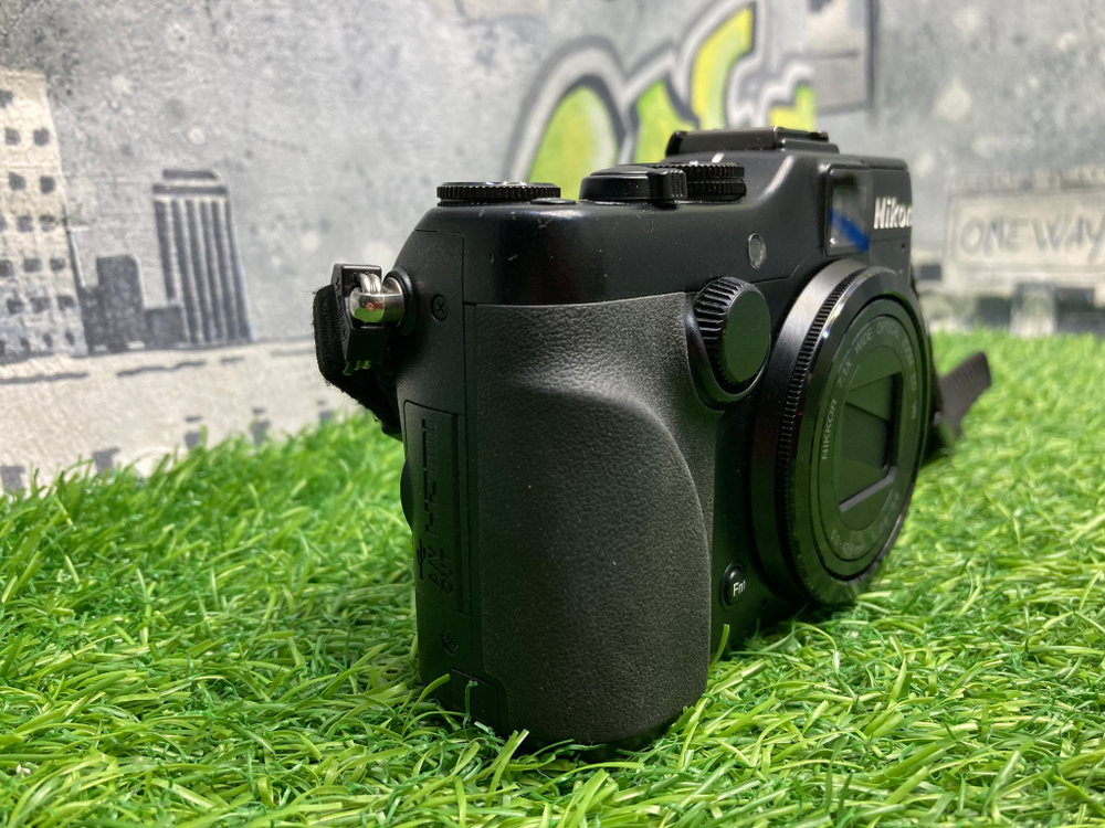 Nikon Coolpix P7100