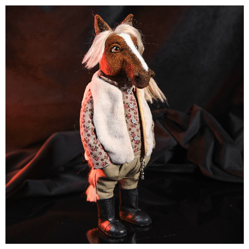 Конь в пальто