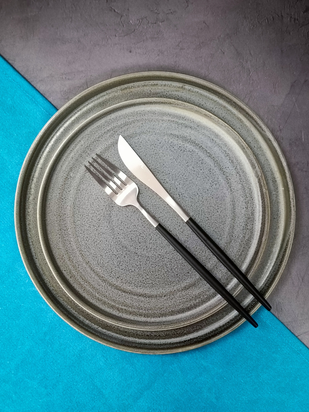 Тарелка мелкая с бортами 10,75" 270 мм, серый «Corone Urbano»