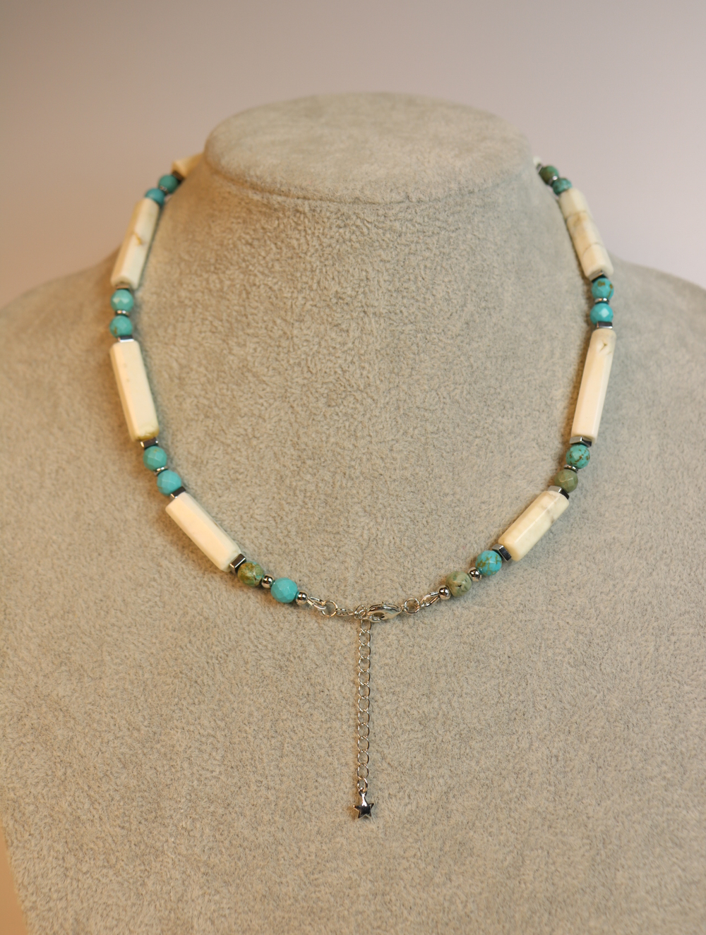 Колье «Линия Лагуны» из турквенита