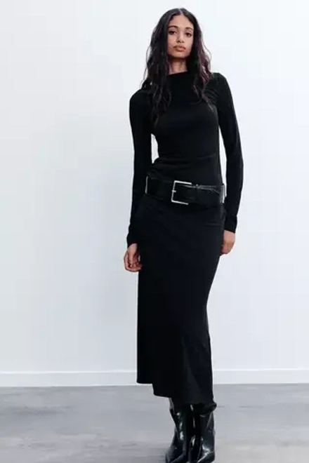 ZARA ПЛАТЬЕ СО СБОРКОЙ И ПОЯСОМ, ЧЕРНЫЙ
