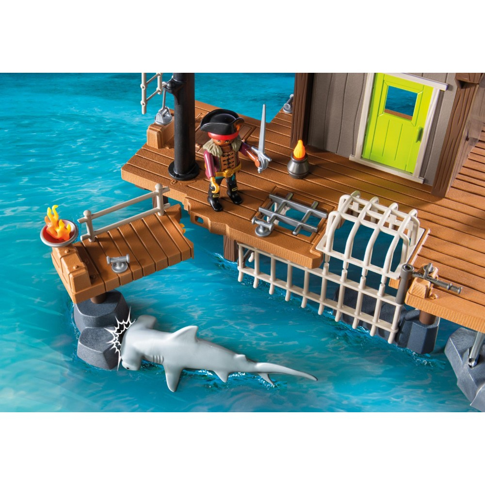 Playmobil - Pirates Пиратская гавань с тюрьмой 71792