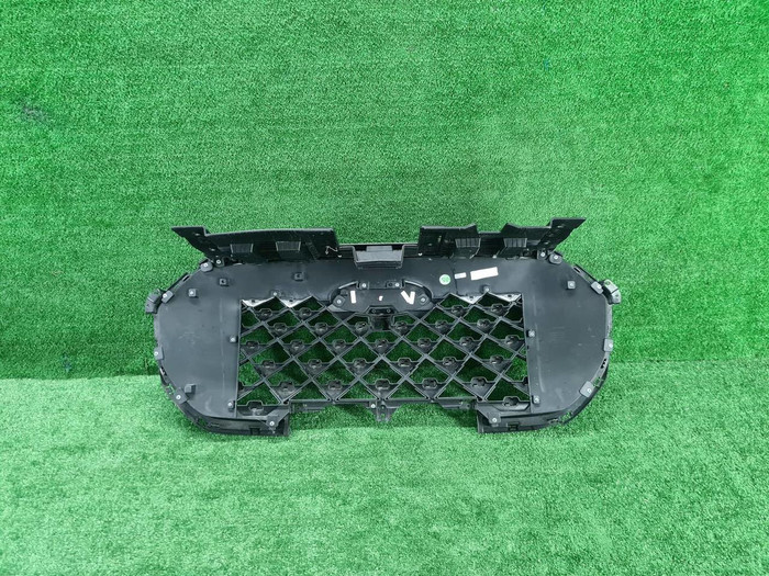 Решетка радиатора Chery Tiggo 8 Pro Max (2022-н.в.)