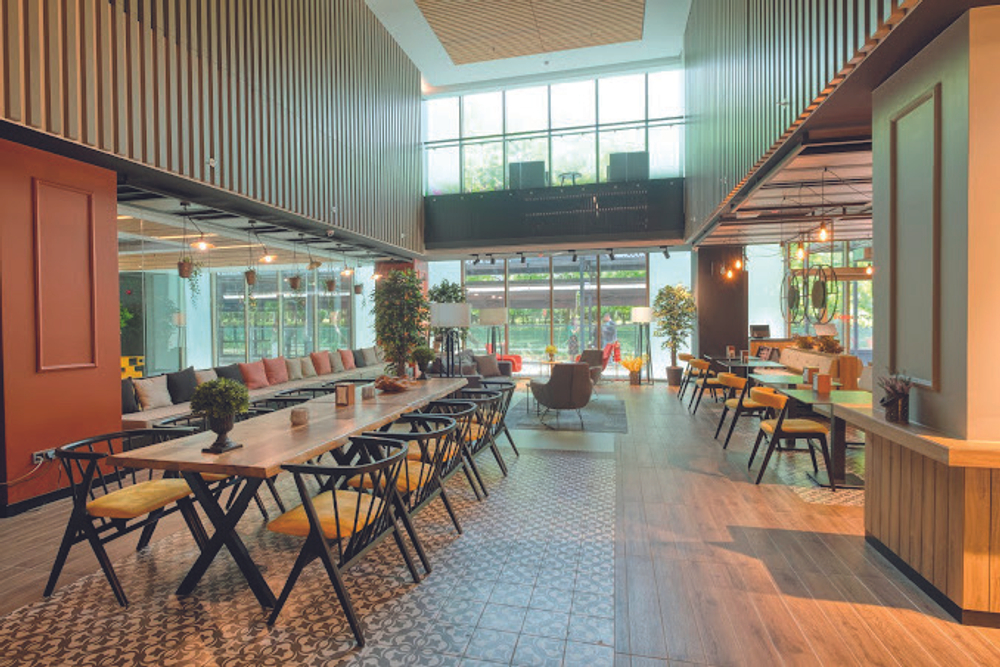 Мебель для медучреждений — безопасные и гигиеничные решения под заказ