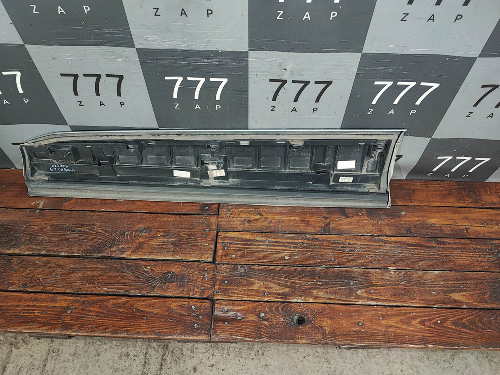 Накладка двери передней правой Audi Q7 (4M) 19-нв Б/У Оригинал 4M0583960N