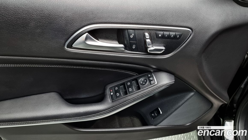 Mercedes-Benz GLA-Class X156 GLA220 (08.2019)