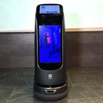 Робот промоутер PUDU «KettyBot»