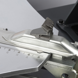 WDK-709722 Автоматический шиномонтажный станок со взрывной накачкой колес, захват 12"-26"