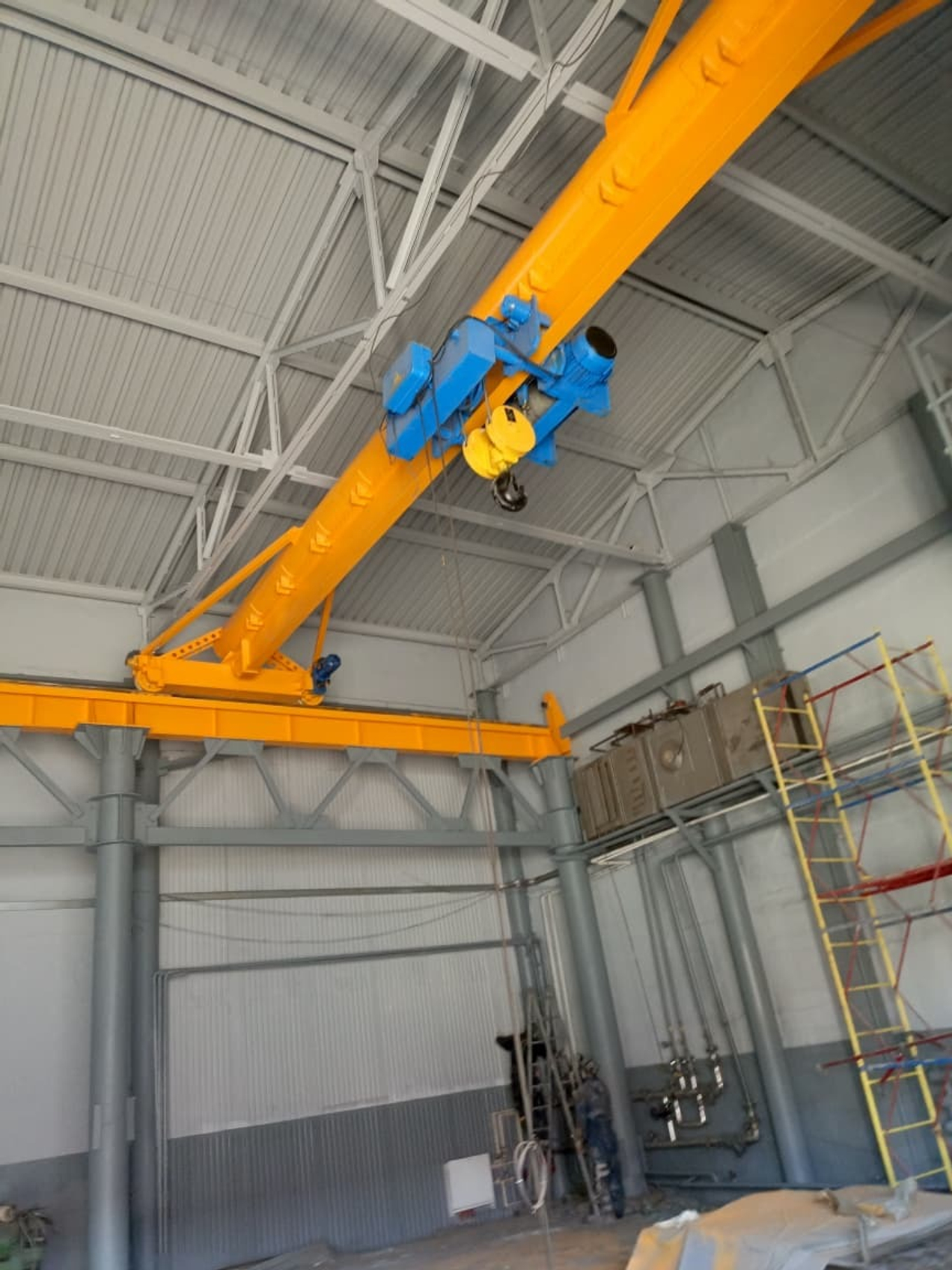 Высотные работы для строительных компаний и промышленного сектора