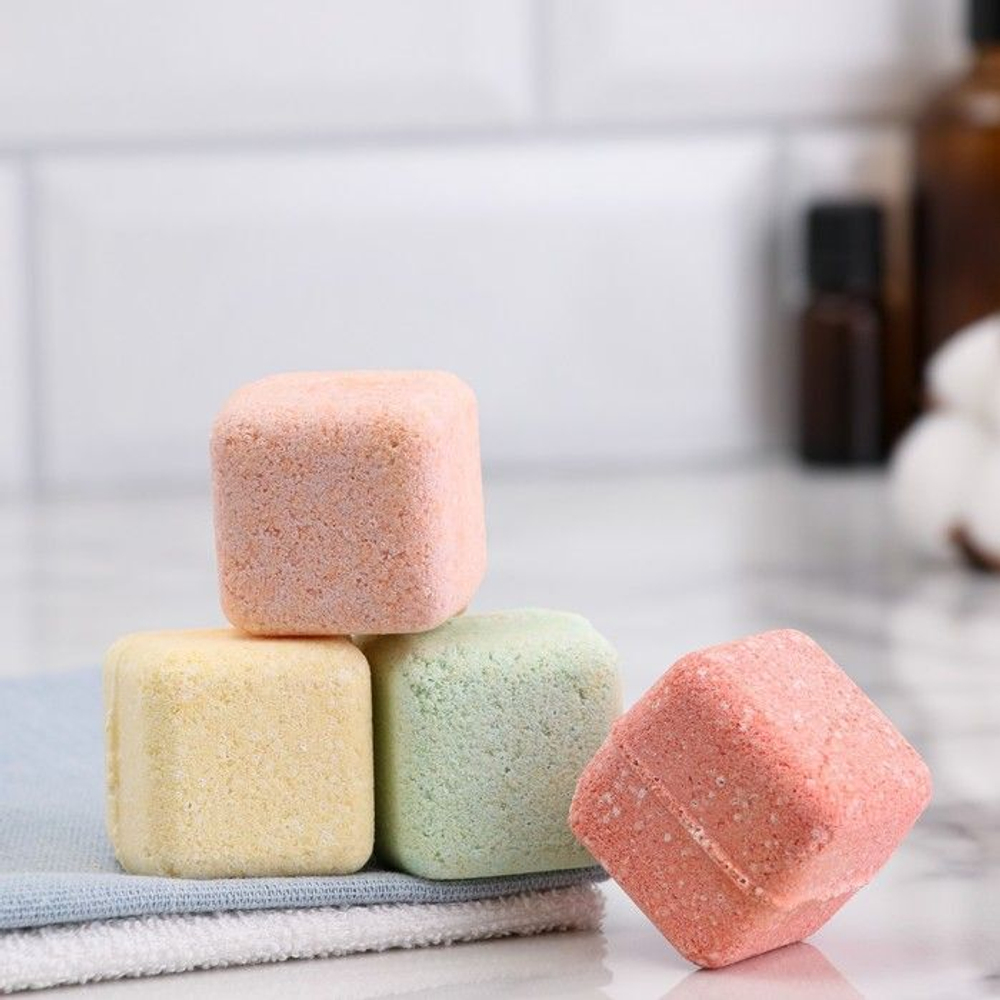 Набор из 4 бомбочек для ванны Цитрусовый фреш с ароматом лимона, лайма, апельсина и грейпфрута (Цвет: не задано)