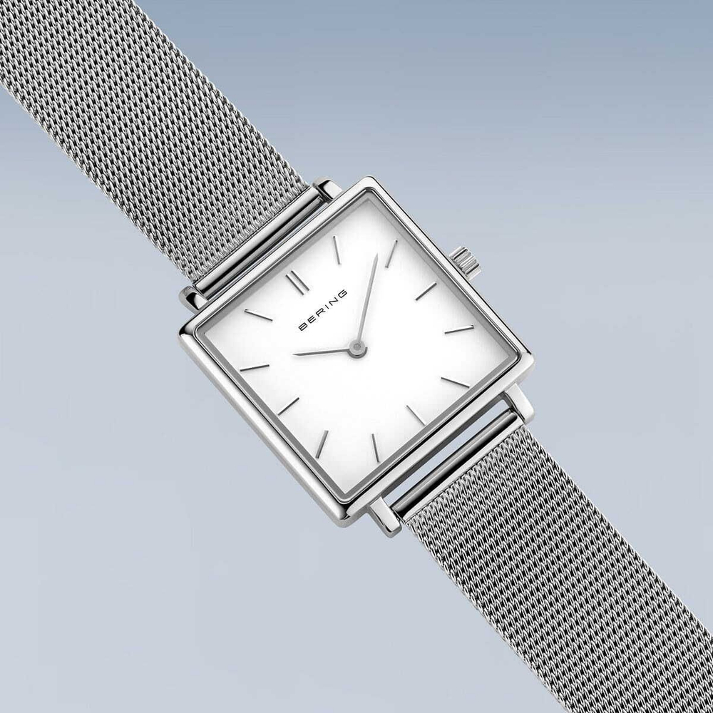 Женские наручные часы Bering 18226-004