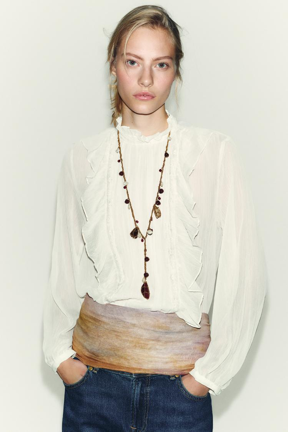 ZARA БЛУЗА ИЗ ТКАНИ БАМБУЛА С КРУЖЕВОМ И ВОЛАНАМИ, ЭКРЮ