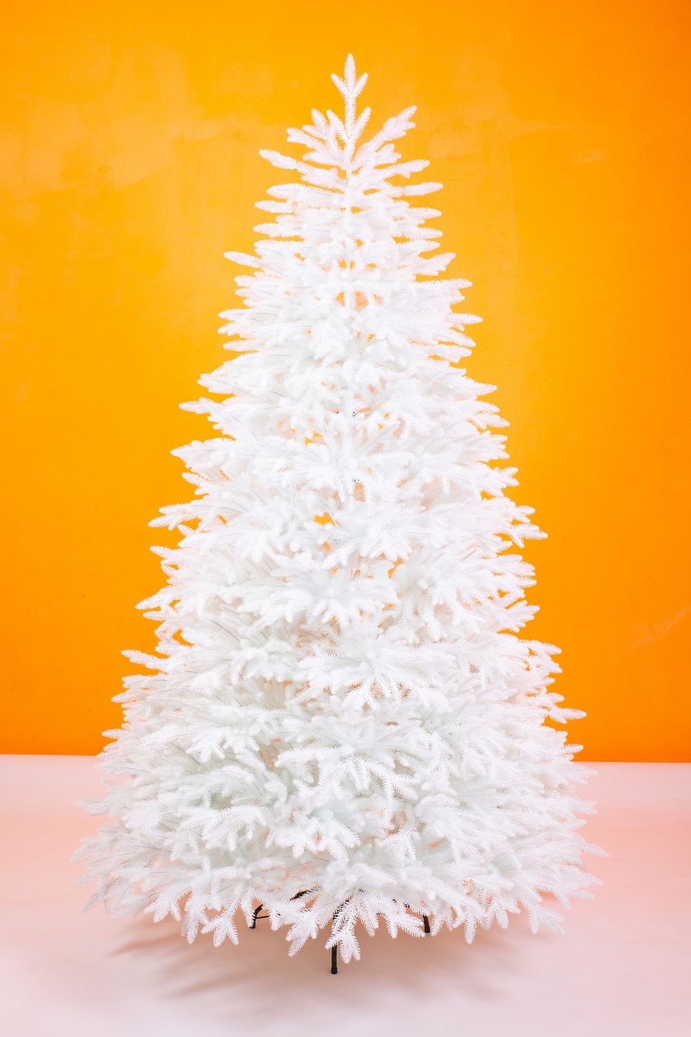 Искусственная ель «Изумрудная Белая» (Литая хвоя) 230 см / 2,3 м