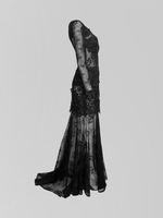 Платье 1803 длинное из кружева с чашечками на молнии сзади