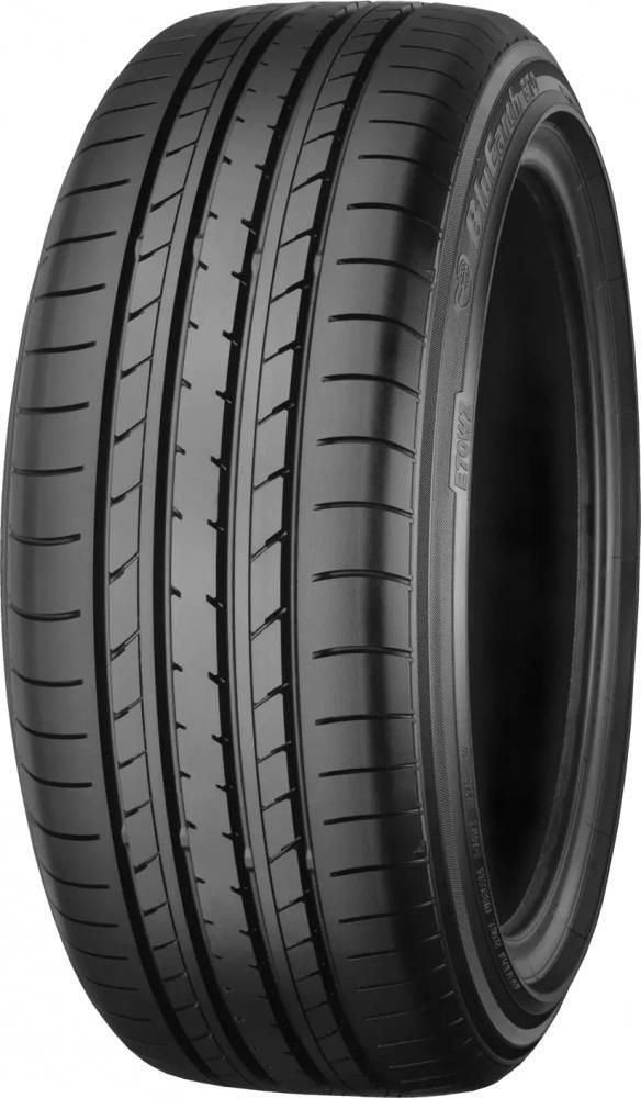 Yokohama Bluearth E70 215/55 R17 94V