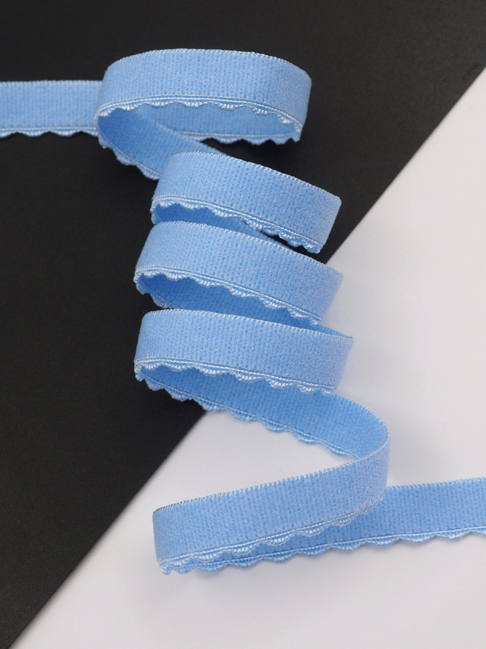 Резинка отделочная голубая ажурная ширина 11 мм с учетом фестона