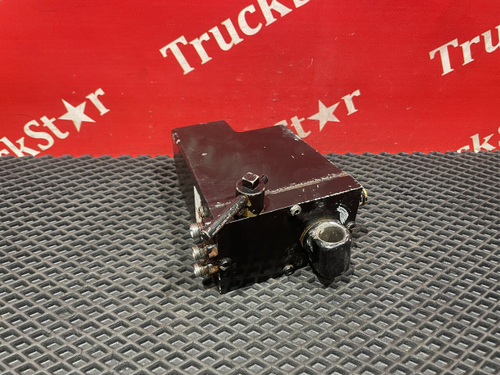 Насос подъема кабины