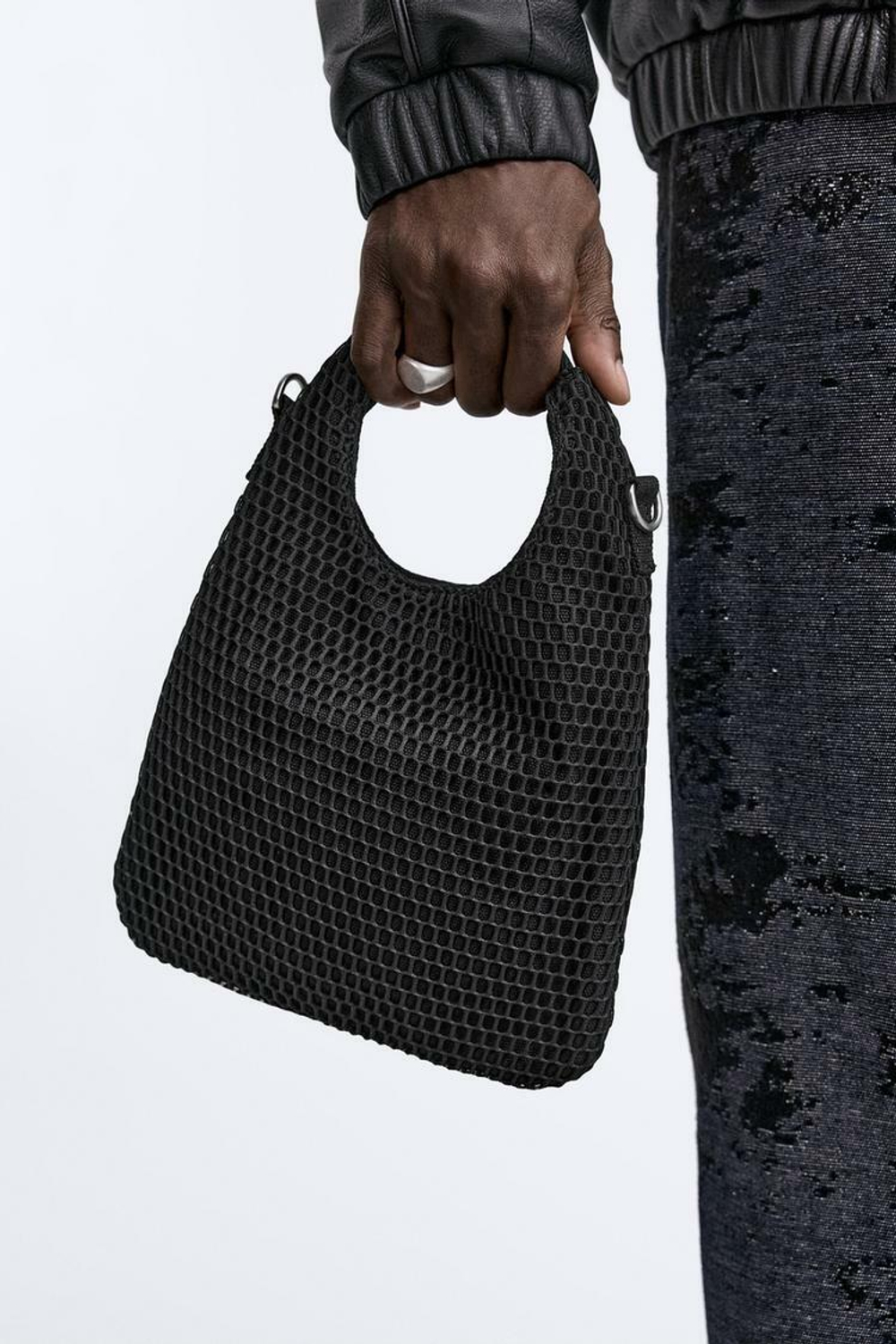 ZARA НЕБОЛЬШАЯ СЕТЧАТАЯ СУМКА, ЧЕРНЫЙ