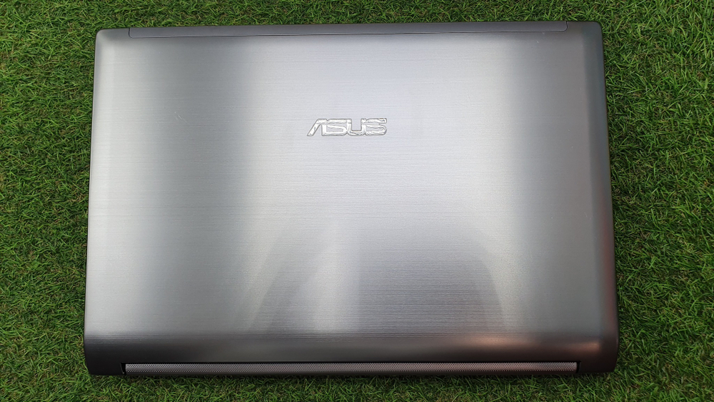 Ноутбук ASUS i7/8 Gb/ GT 630M 2Gb/N53SM-SX050R [90nbgc718w1725rd13ay ]/Windows 10