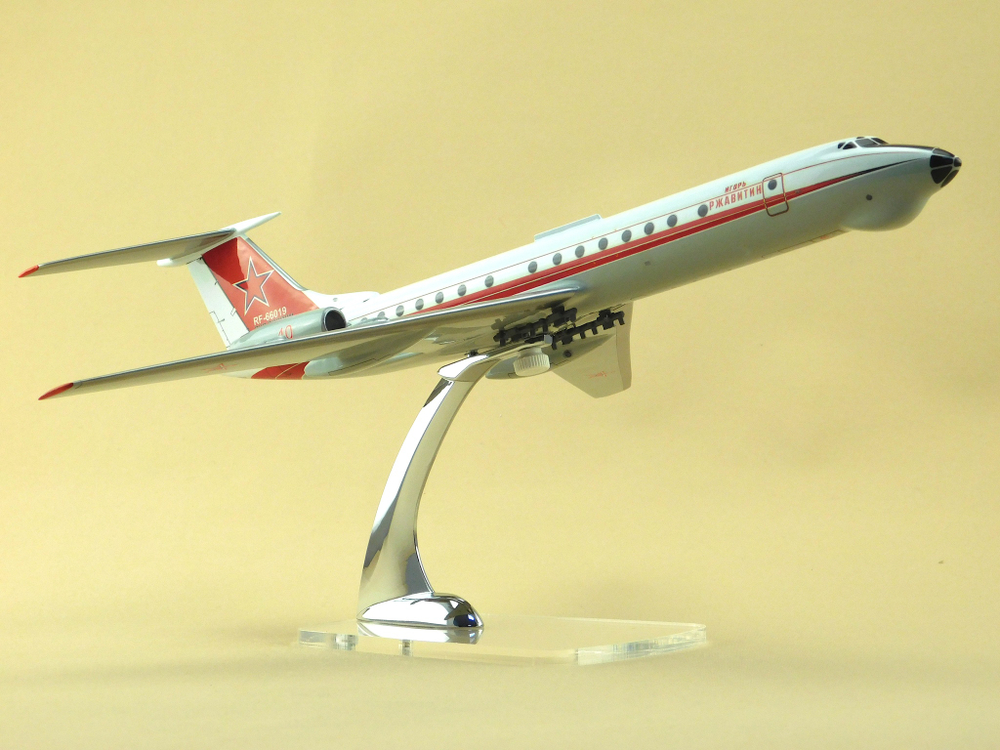 Модель самолета Ту-134Ш (М1:100, ВКС России, RF-66019, 40)