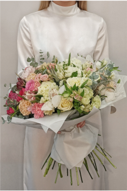 Букет с орхидеями Бал цветов