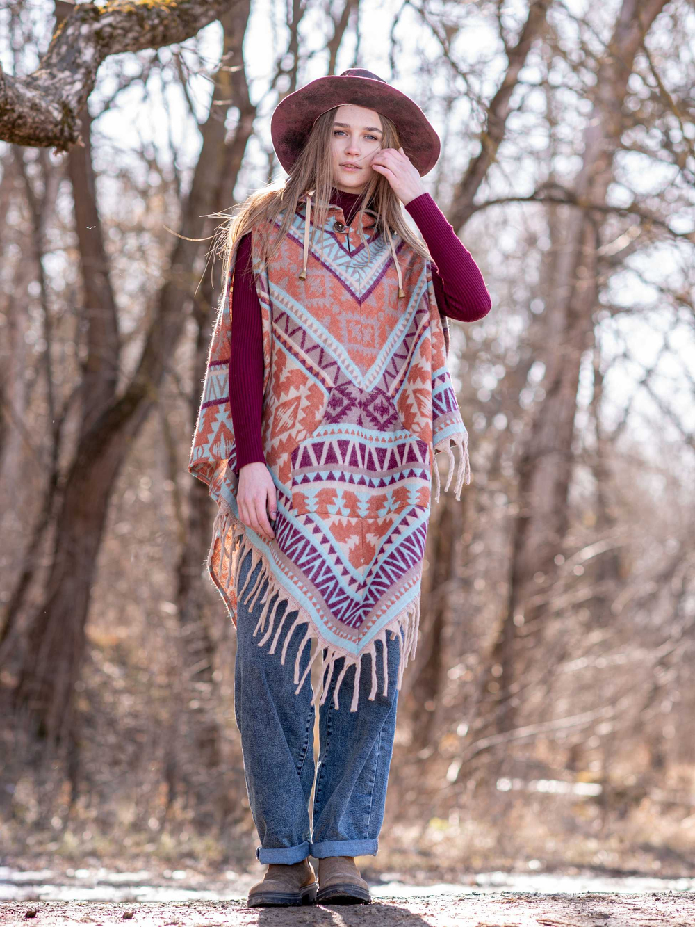 Пончо женское шерстяное с орнаментом