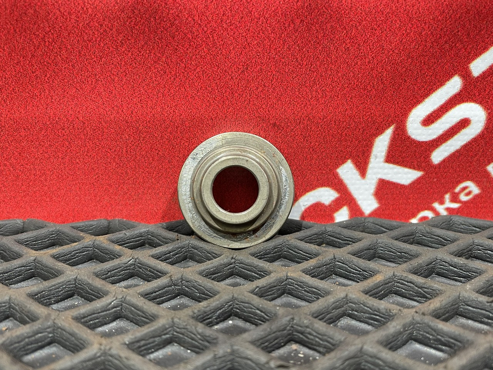 Тарелка пружины клапана