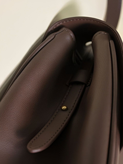 женская сумка на плечо из натуральной кожи