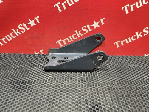 Кронштейн амортизатора переднего правый 2021г.