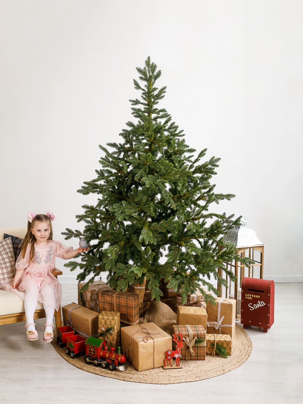 Искусственная ель на ножке «Датская» (хвоя Литая) 240 см / 2.4 м