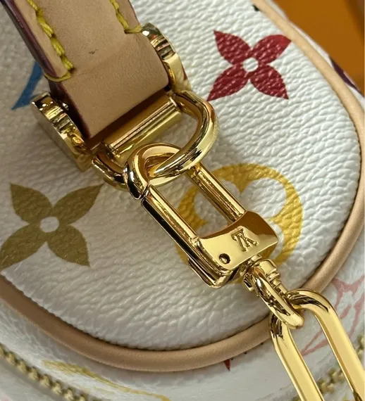 Сумка Louis Vuitton Vanity Chain, белый
