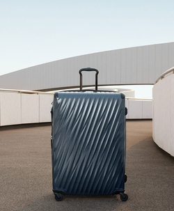 Чемодан большой/Pavement