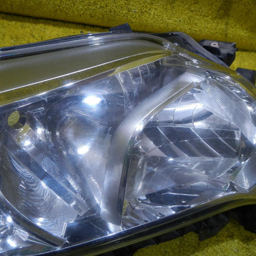 Битая Фара правая Toyota Land Cruiser Prado 150 (2013-2017) галоген