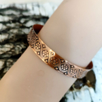 Медный браслет, пластинчатый. Длина 17 - 18 см