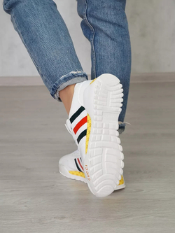 Кроссовки женские летние