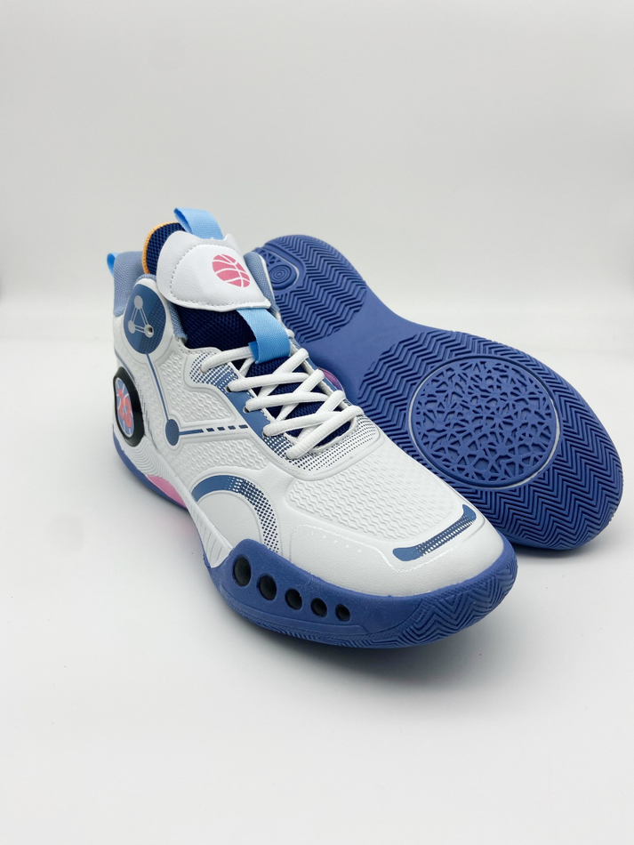 Баскетбольные кроссовки  white with blue