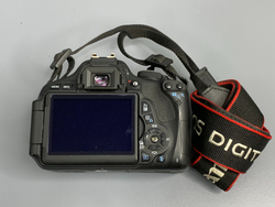 Canon EOS 600D kit 18-55mm IS ll 3.900 кадров