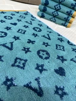 Пол Кит Кух ЛЬЮУЙ ВЬЮТОН