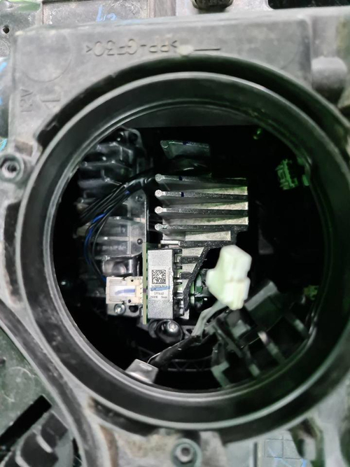 Битая Фара левая BMW X5 G05 X6 G06 (18-23) Laser