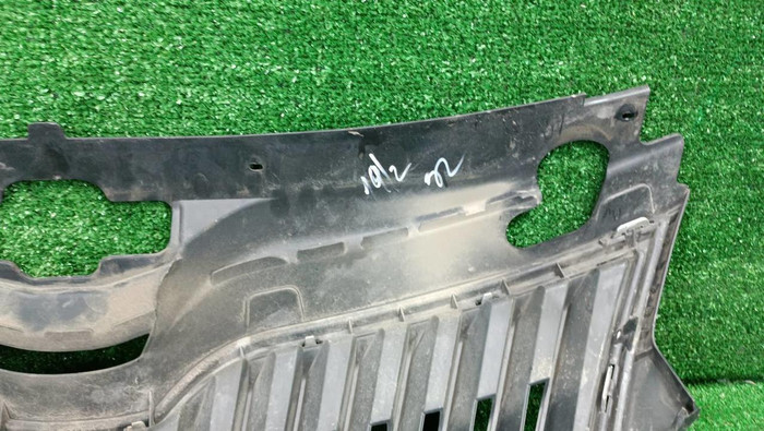 Решетка радиатора Skoda Rapid 1 (2012-2020)