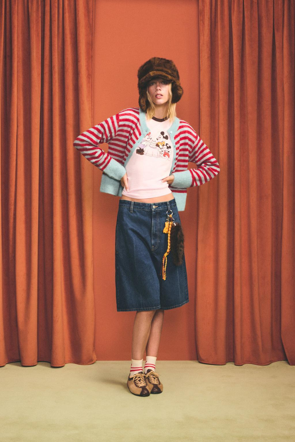 ZARA HARRY LAMBERT X DISNEY КОМБИНИРОВАННЫЕ НОСКИ, ЭКРЮ/КРАСНЫЙ