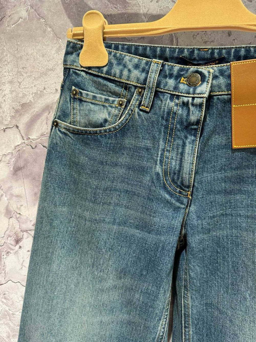 Джинсы Louis Vuitton