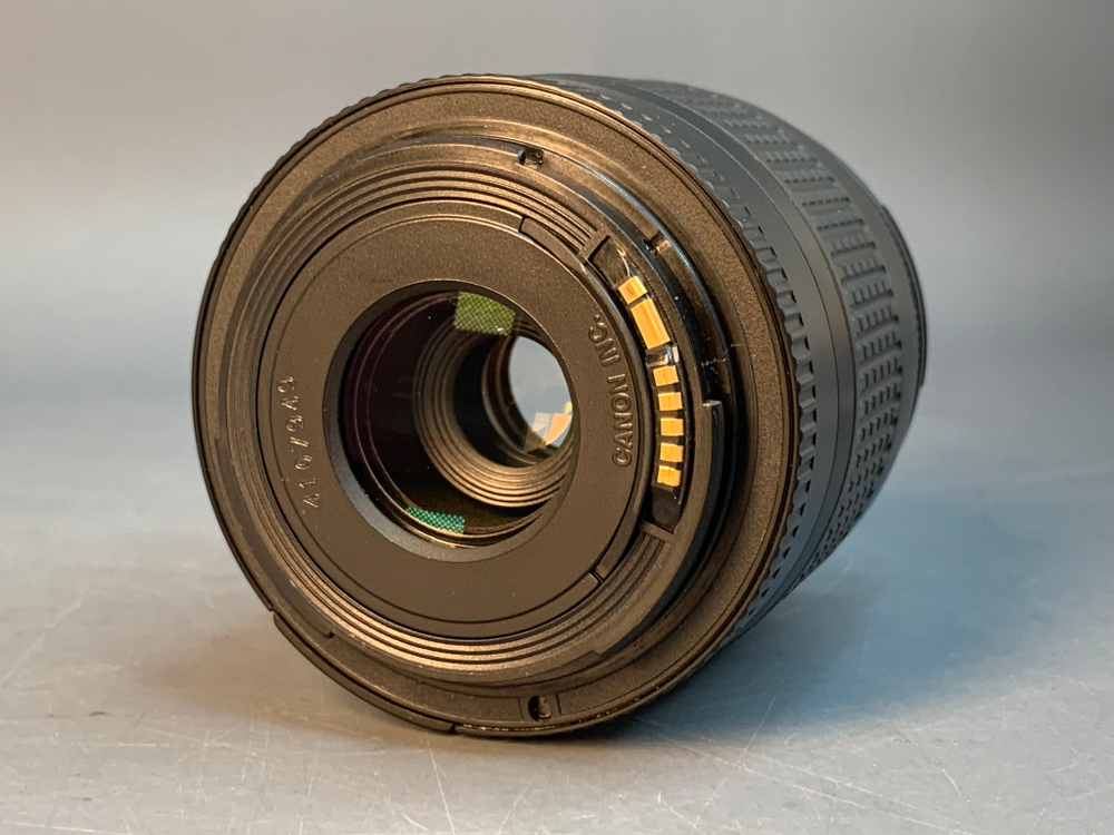 Canon EF 28-80mm 3.5-5.6 II