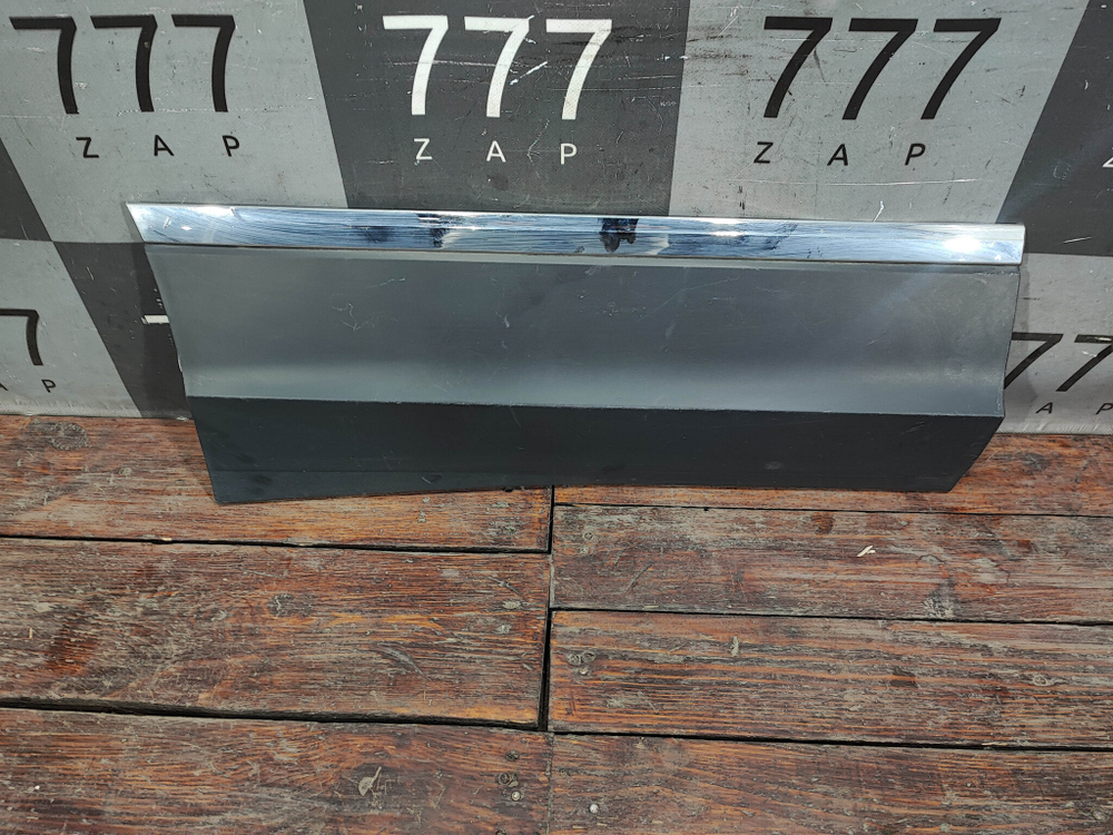 Накладка двери задней правой Volkswagen Tiguan 2 16-нв Б/У Оригинал 5NA854950AF