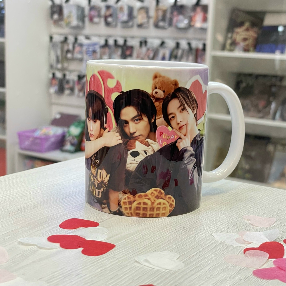 Кружка-коллаж boynextdoor