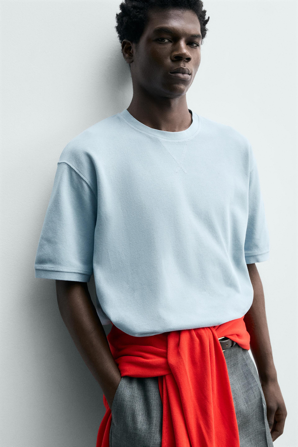 ZARA ТОЛСТОВКА КЛАССИЧЕСКОГО КРОЯ ИЗ ТКАНИ ПИКЕ, ЛИНЯЛЫЙ ГОЛУБОЙ