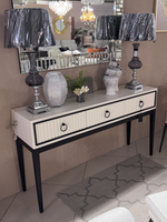 Консоль большая с ящиками светлая