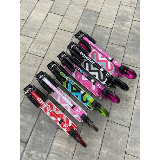 Складной двухколёсный самокат со светящимися колёсами и платформой Micar Flash 145 фиолетовый